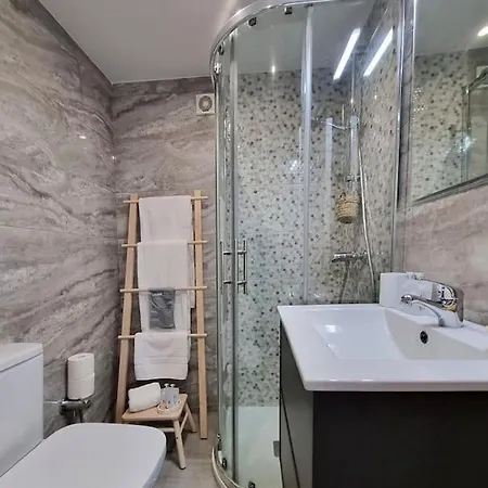 R2R - Apartamento Centrico Gijon - 191A Apartment